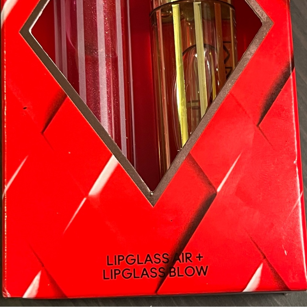 MAC Lipgloss Duo Set - Picture 3 of 3
